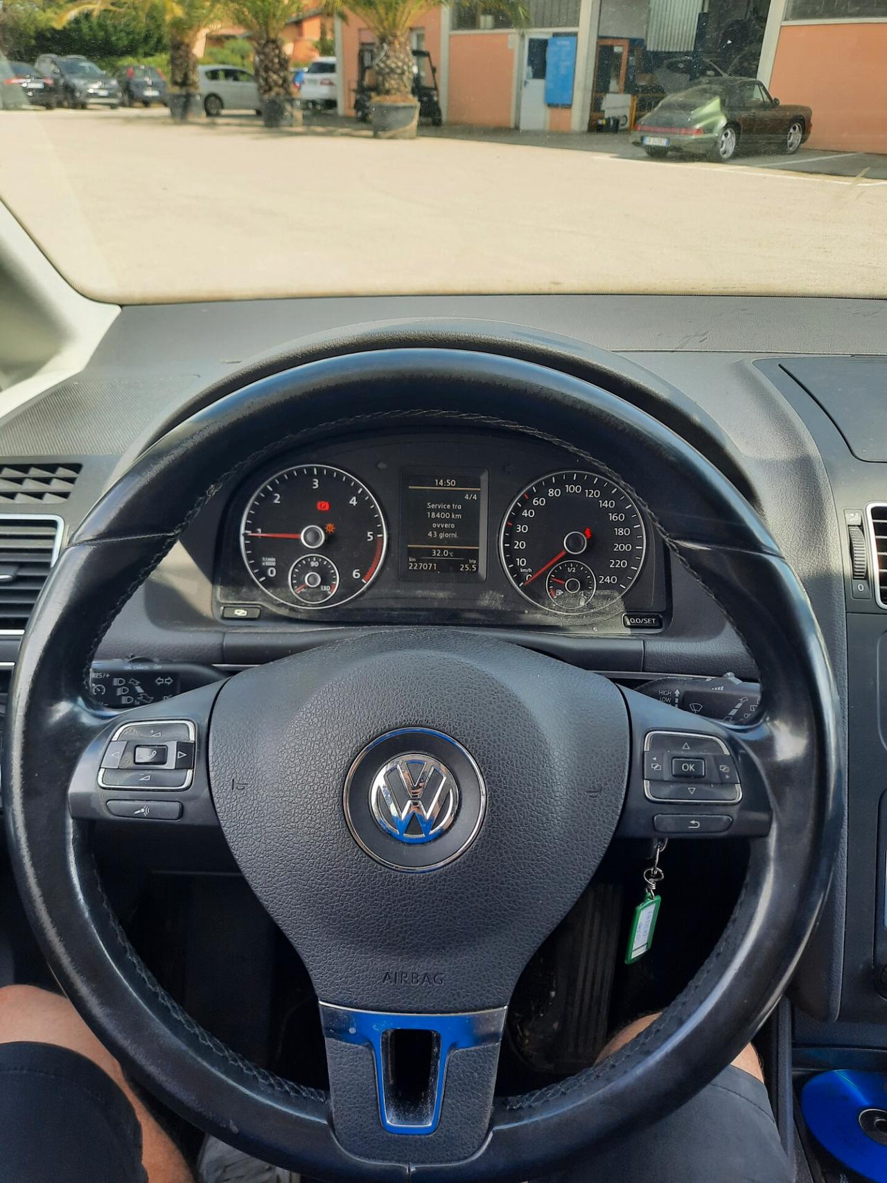 Volkswagen Touran 2.0 TDI 140 CV 7 POSTÌ