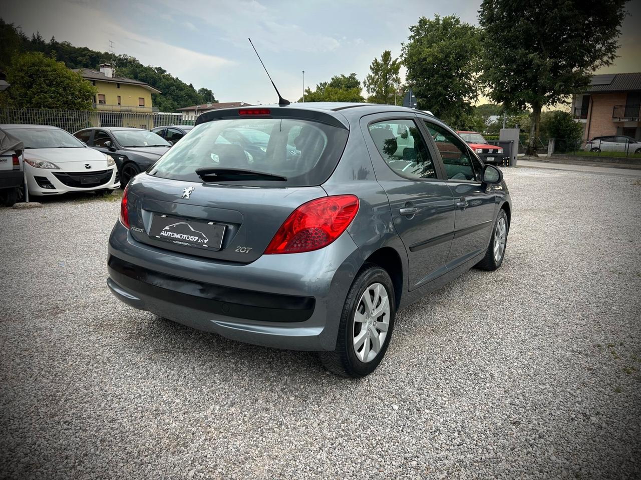 Peugeot 207 1.4 VTi 95CV 5p. - NEOPATENTATI