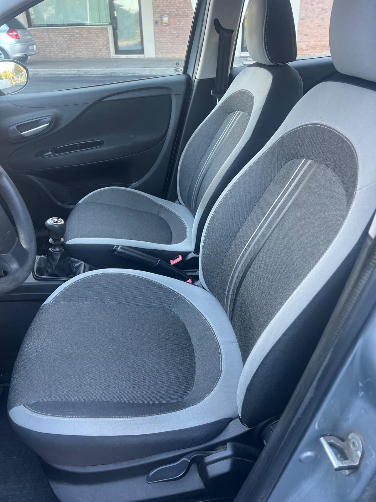 Fiat Punto 1.4 8V 5 porte Natural Power Virgin Radio