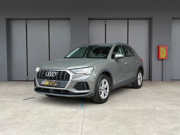 Audi Q3 35 1.5 tfsi Business Advanced s-tronic