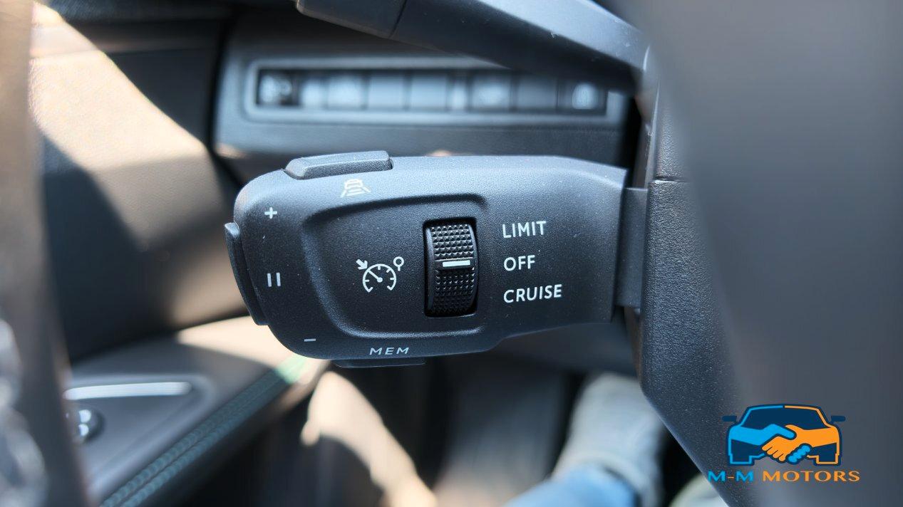 Peugeot 3008 30080 Allure Pack 130cv
