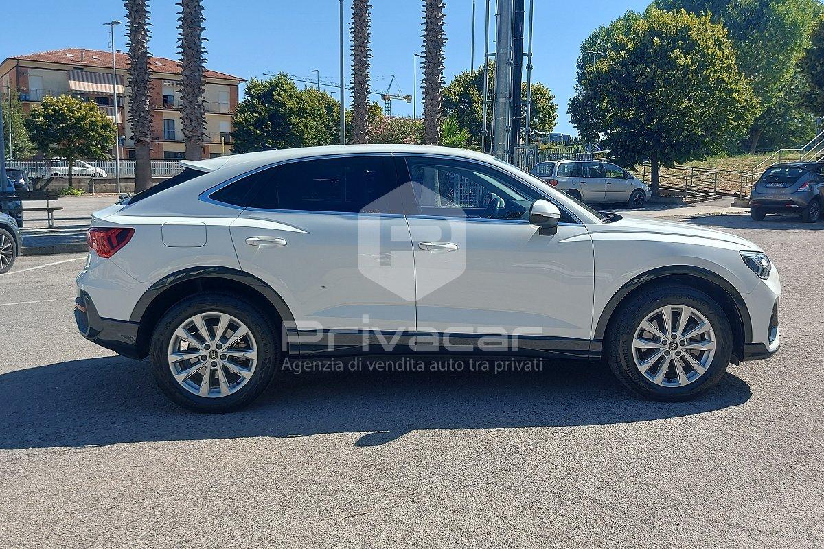 AUDI Q3 SPB 45 TFSI e S tronic Business Plus