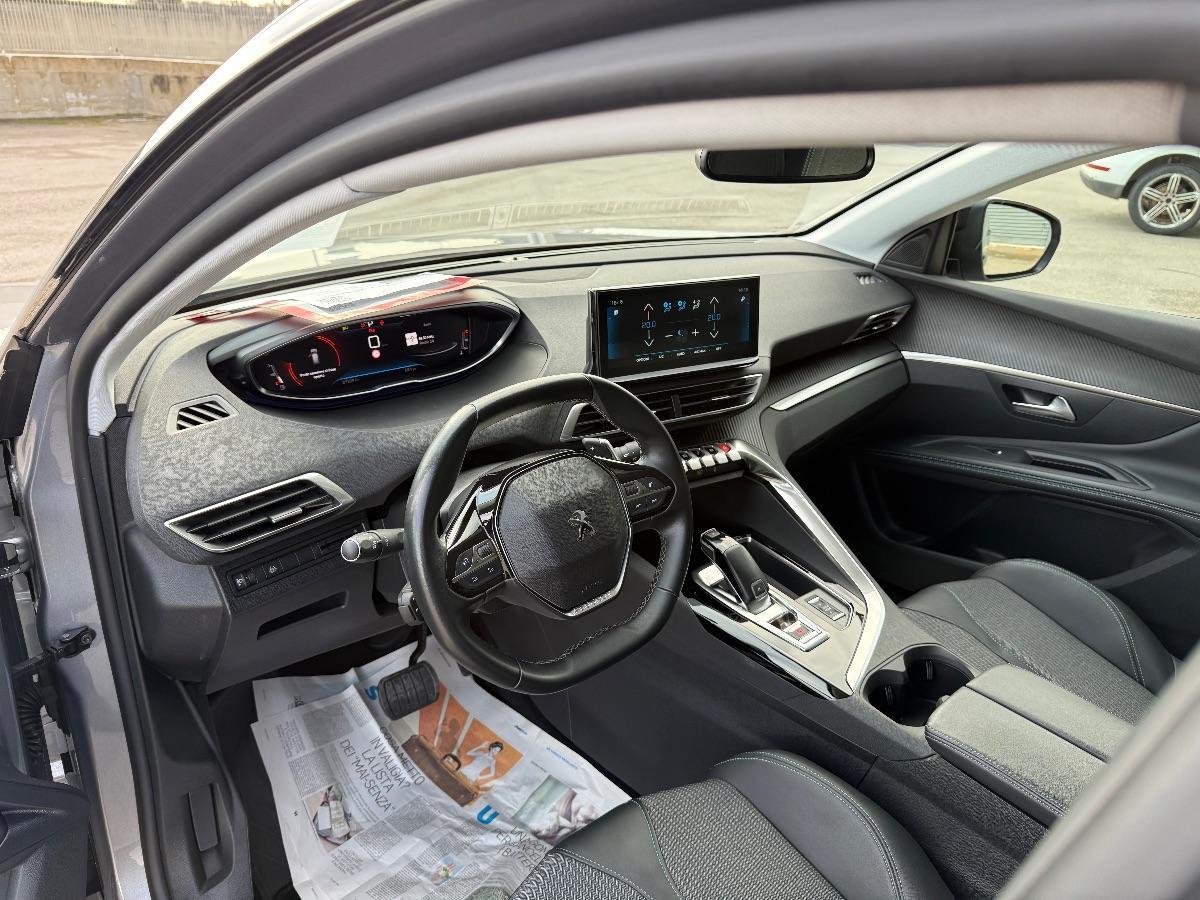 PEUGEOT - 3008 - BlueHDi 130 EAT8 S&S Allure