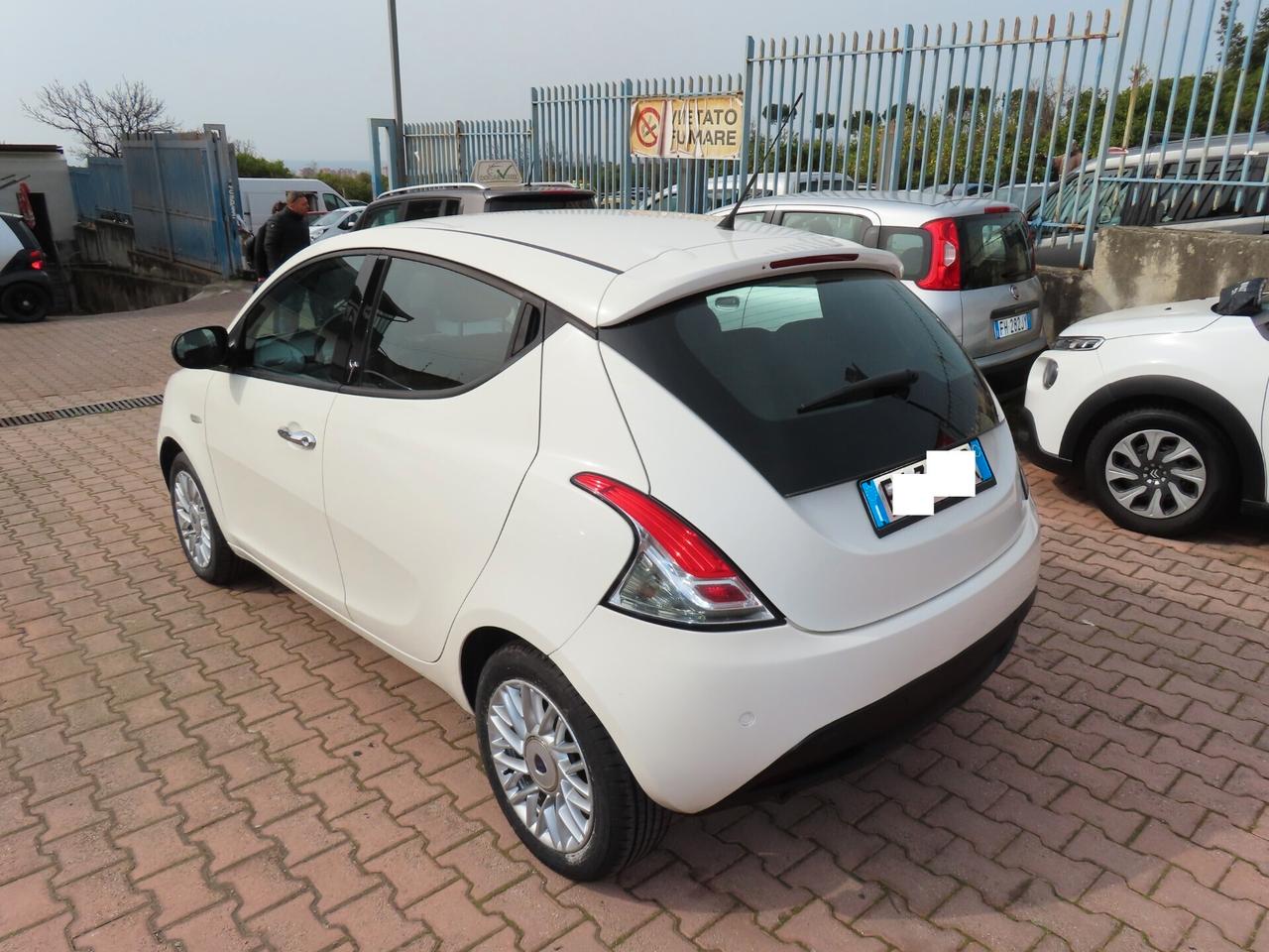Lancia Ypsilon 1.2 BENZINA SOLO 120.000 KM CERT