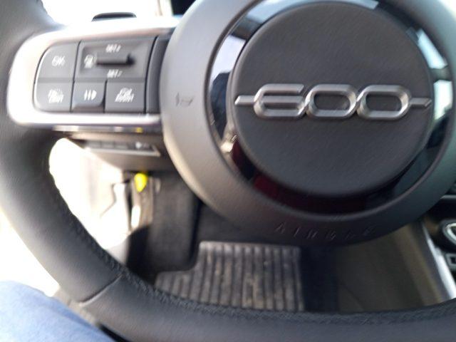 FIAT 600 Hybrid 110 CV DCT MHEV La Prima