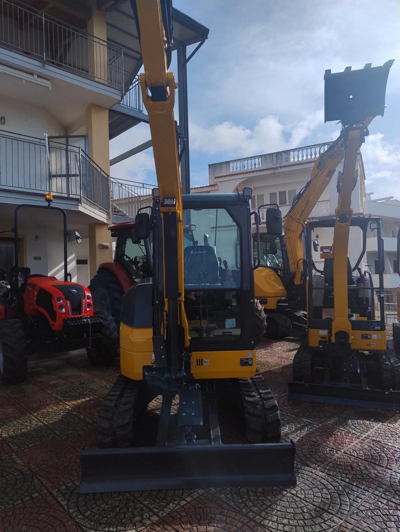 Escavatore Nuovo LiuGong 9027F (27 Quintali)
