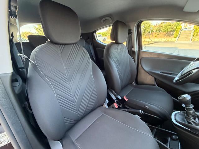 LANCIA Ypsilon GOLD+NAVI CARPLAY+SENSORI+LED