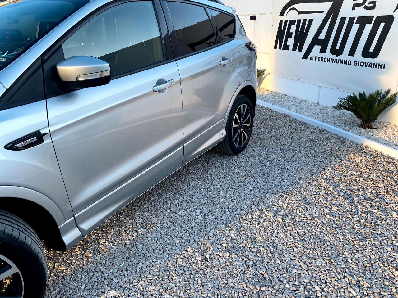 Ford Kuga 1.5 TDCI 120 CV S&S 2WD ST-Line