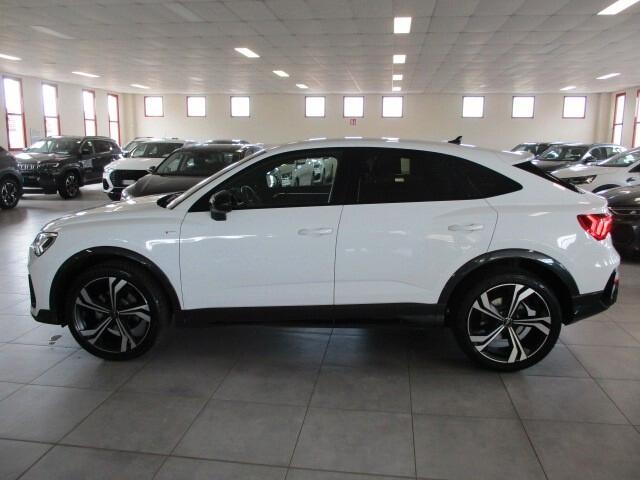 Audi Q3 SPB 35 TDI S tronic Identity Black