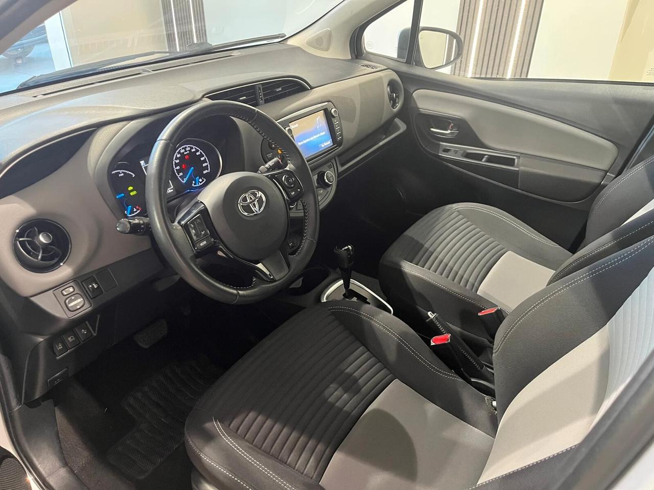Toyota Yaris 1.5 Hybrid 5 porte Active