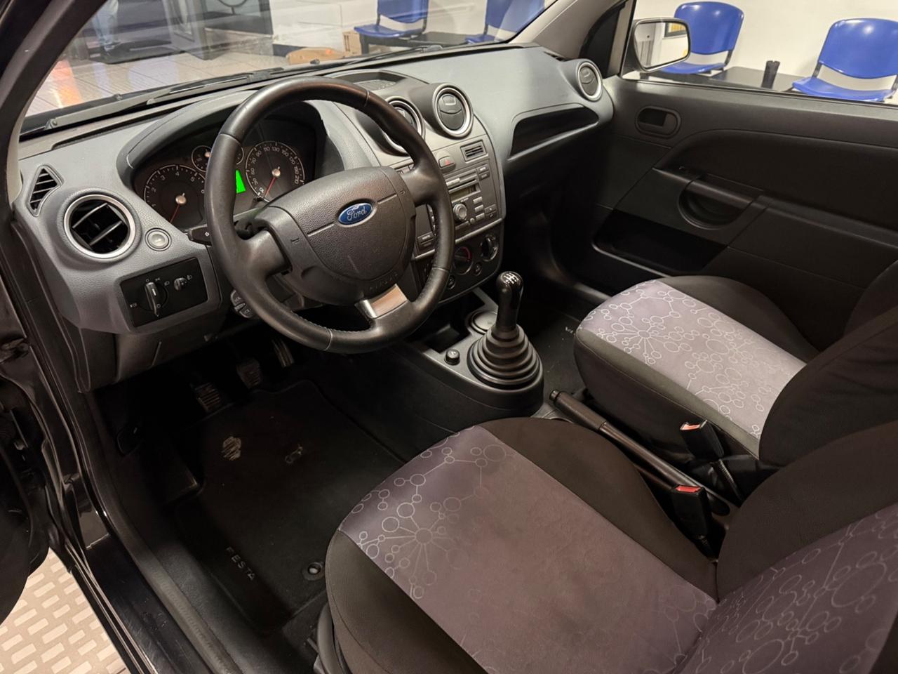 Ford Fiesta 1.2 16V 3p. Ghia