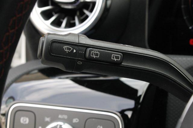 MERCEDES-BENZ A 180 dAutomatic AMGLine Premium Night Edition Uniprop.