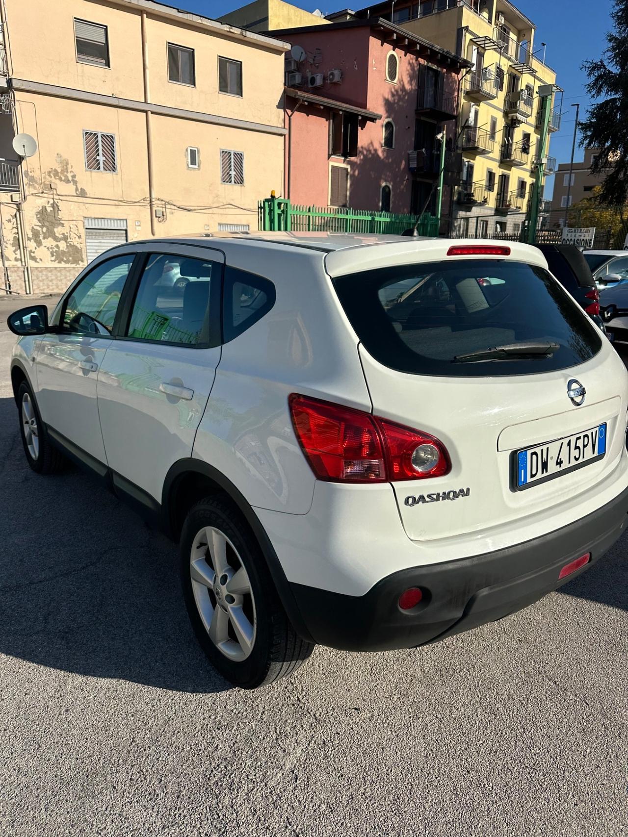Nissan Qashqai 2.0 dCi DPF Tekna