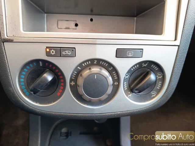 OPEL Corsa 1.2 5 porte Club