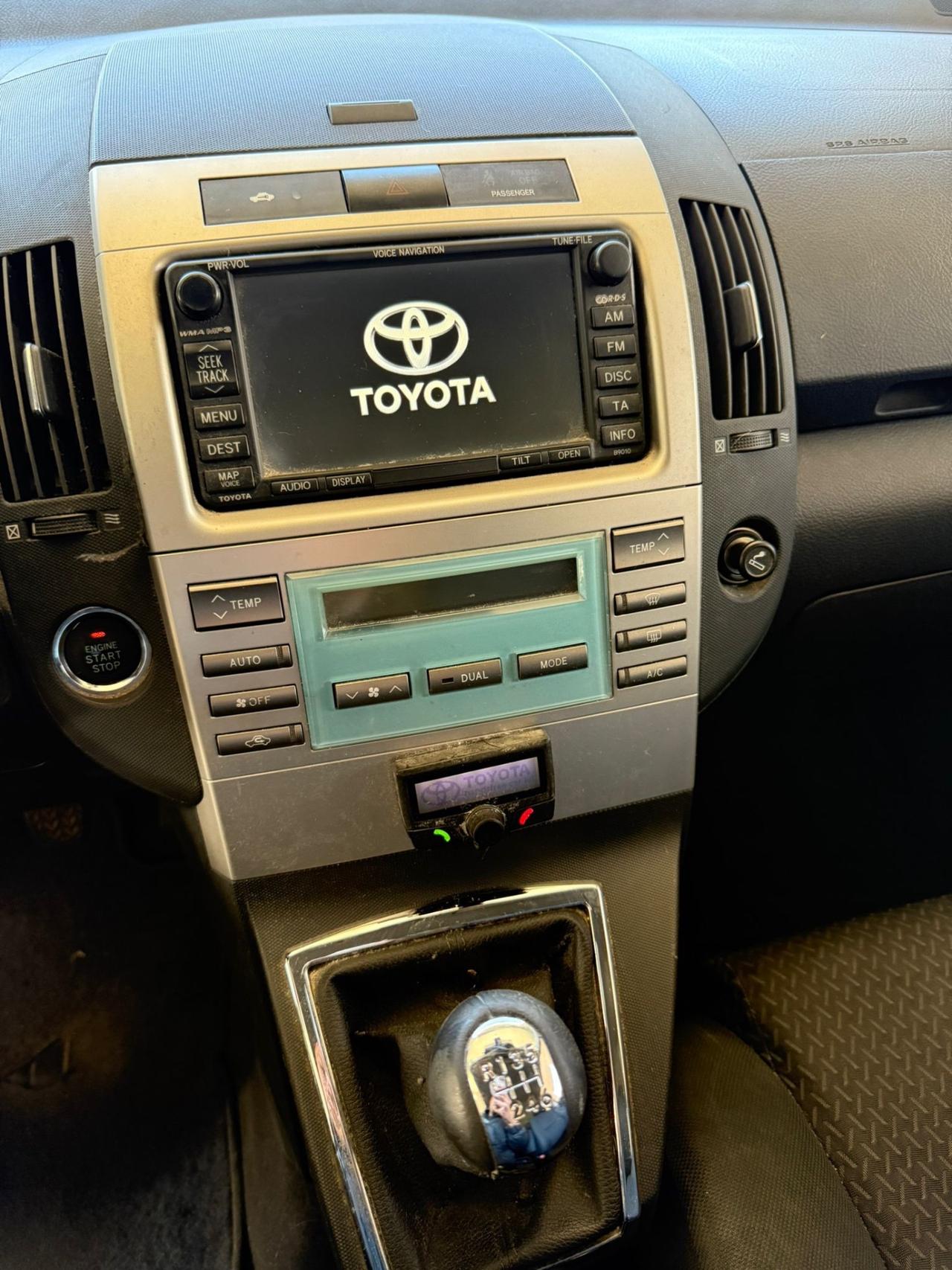 Toyota Corolla Verso 2.2 16V D-4D DPF Sol