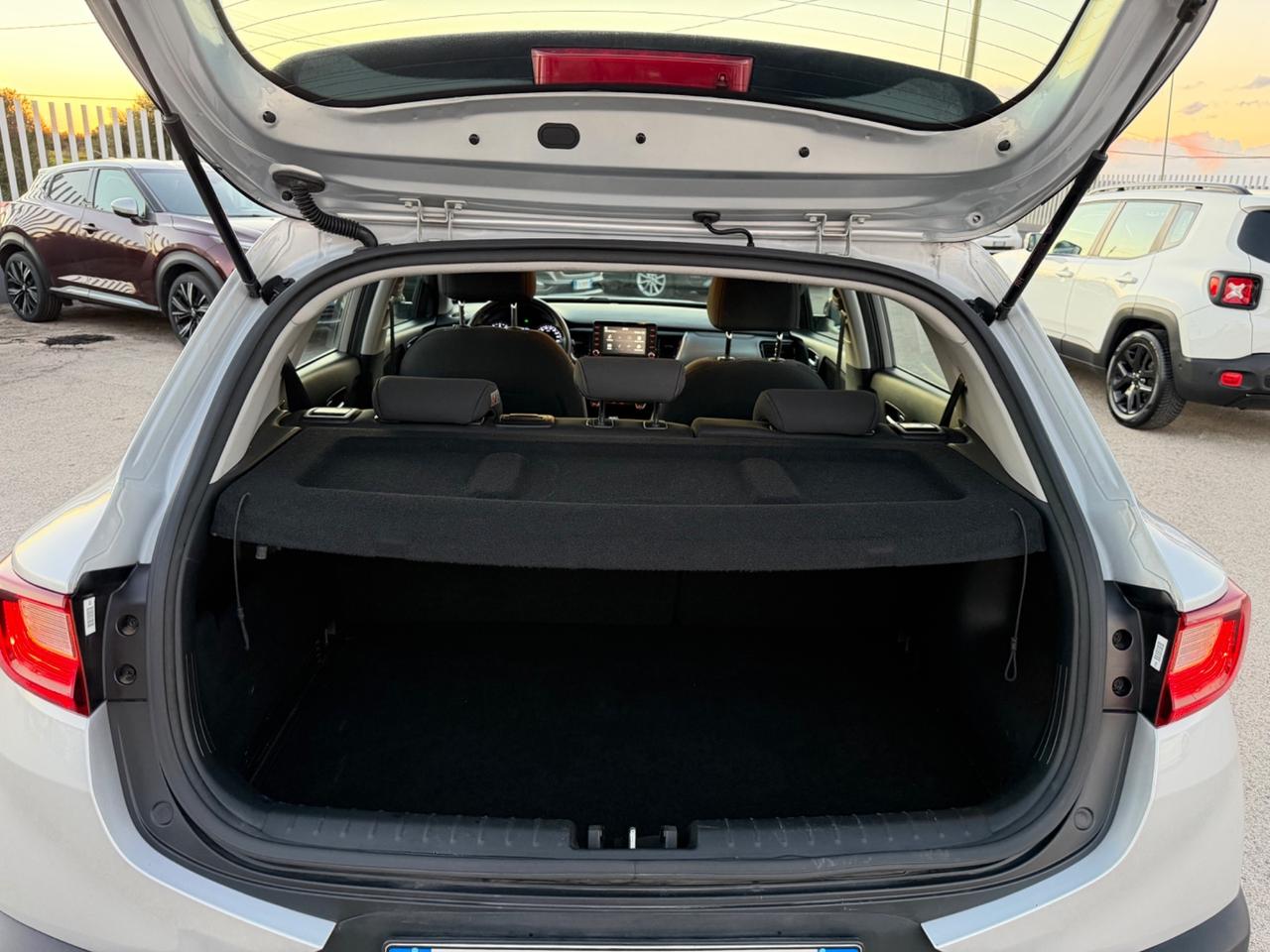 KIA STONIC 1.4 MPI 100 CV STYLE PACK FULL LED NY19