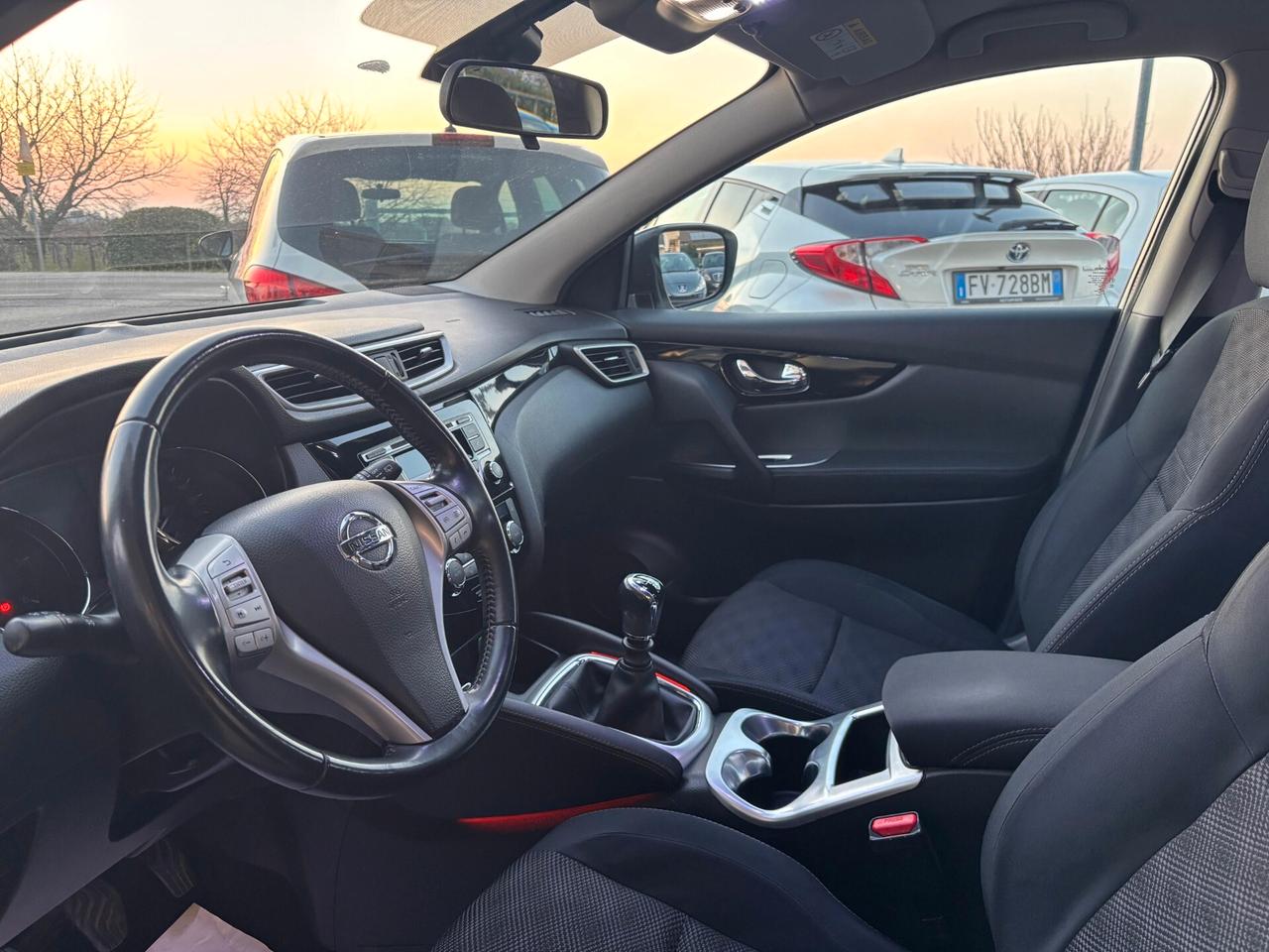 Nissan Qashqai 1.5 dCi Tekna Neopatentati (patente dopo nuovo decreto legge del 14 dicembre 2024)