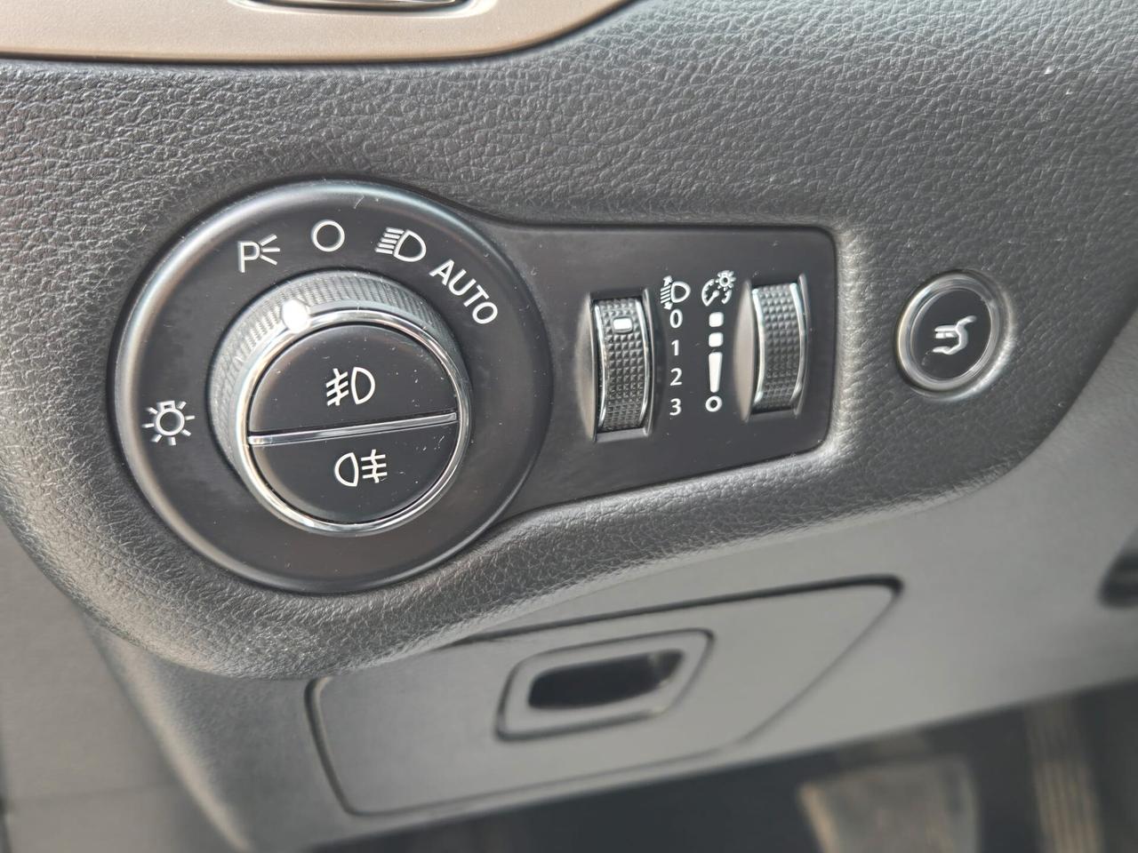 Jeep Cherokee 2.2 Mjt II 185 CV 4WD Active Drive I Longitude