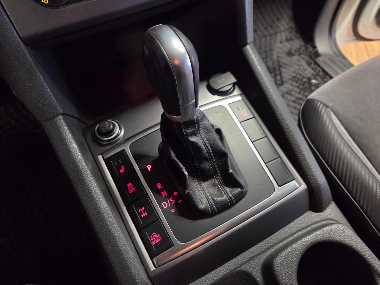 Volkswagen Amarok 2.0 tdi 4MOTION Hightline + IVA