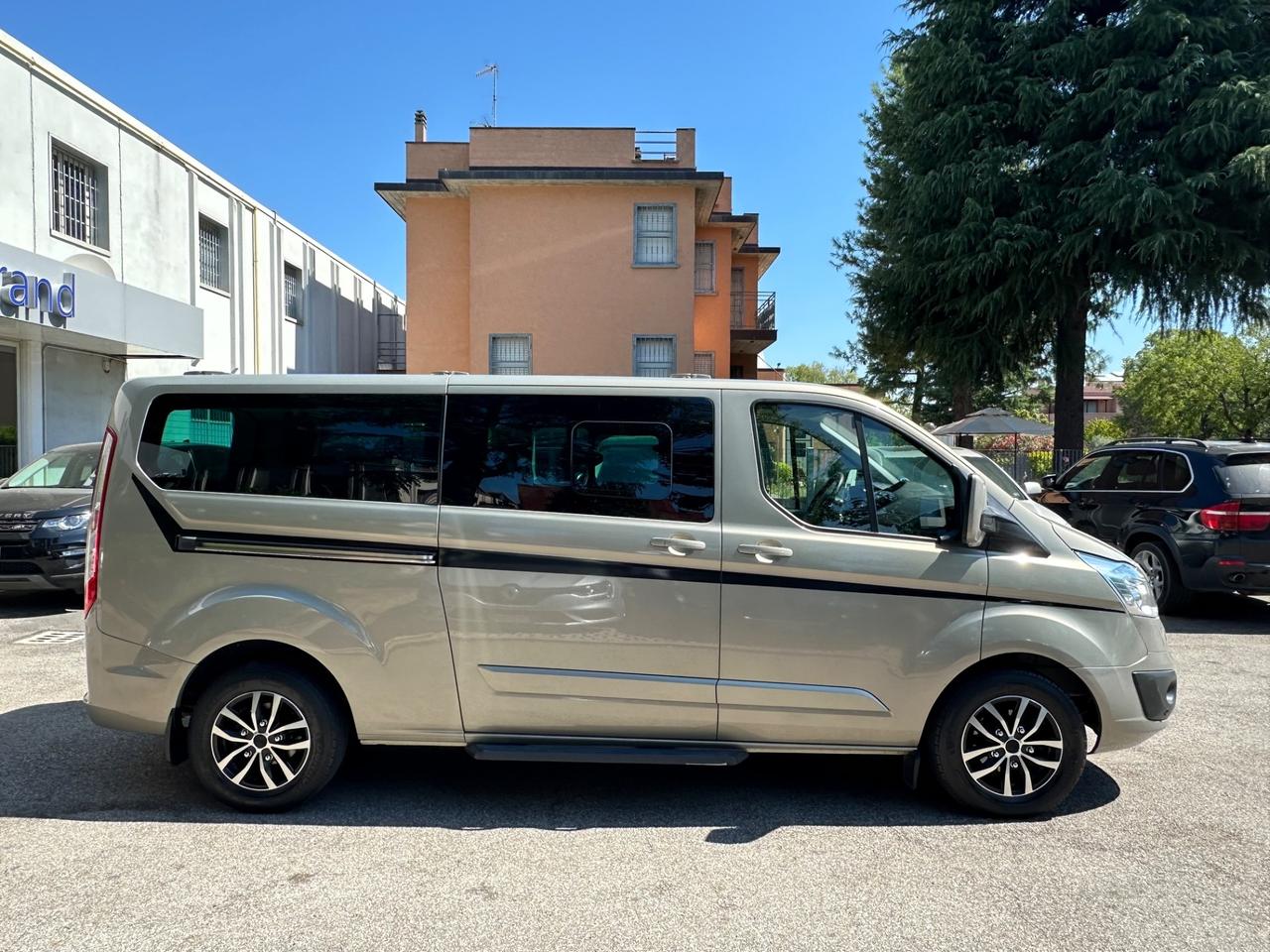 Ford Tourneo Custom Tourneo Custom 300 2.2 TDCi 155CV PL Titanium