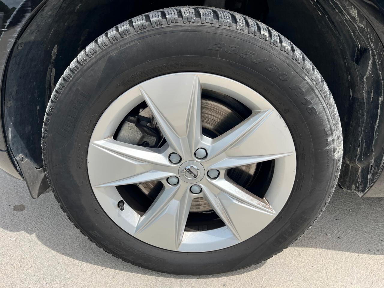 Volvo XC 60 B4 automatico Essential - Unico proprietario - 60.782 km
