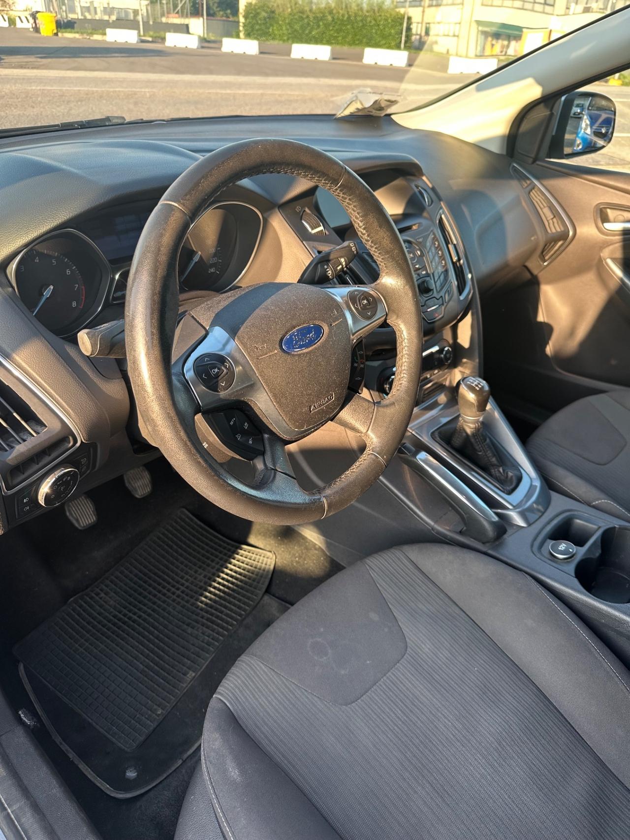 Ford Focus 1.6 (100CV) 5p. Titanium