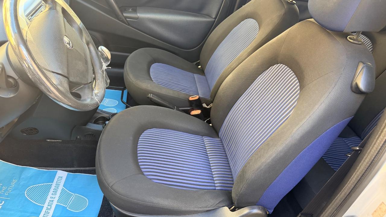 Lancia Ypsilon 1.2 Moda Milano