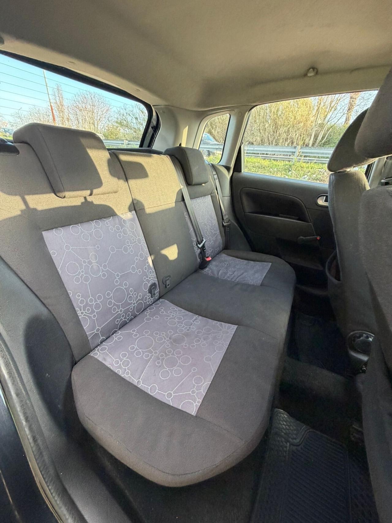 Ford Fiesta 1.4 TDCi 5p. Ghia