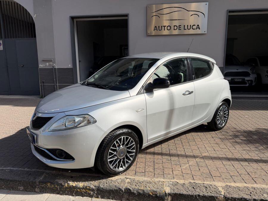 lancia ypsilon 1.2 platino certificata unproprieta