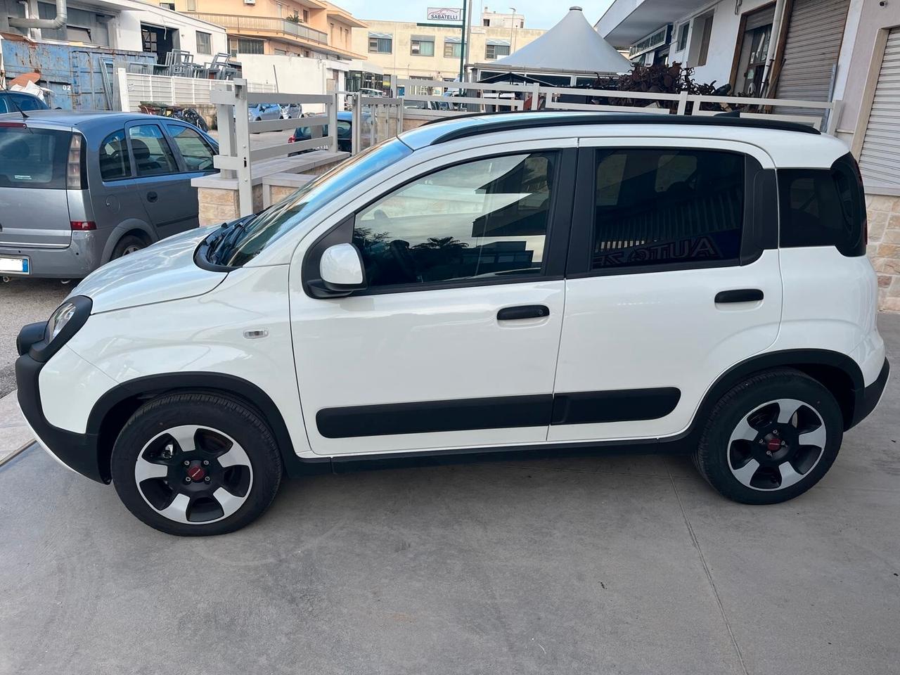 Fiat Panda 1.0 FireFly S&S Hybrid City Cross