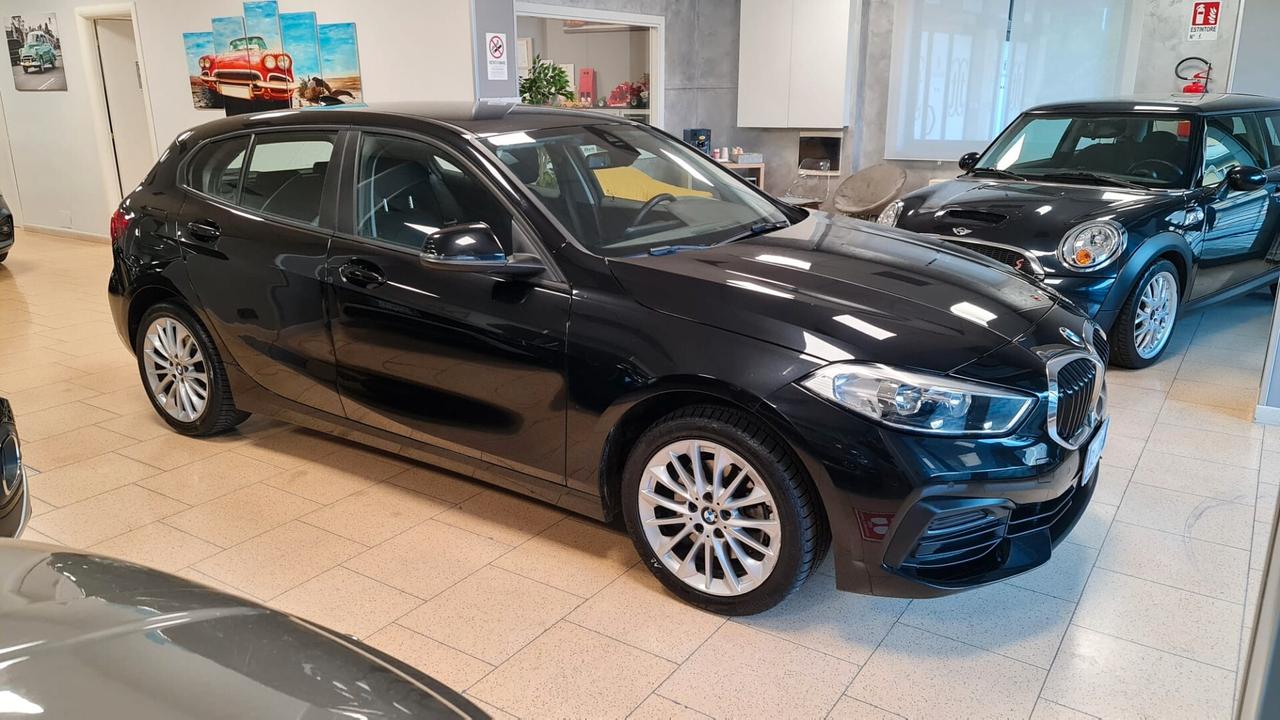 Bmw 118 118d 5p. Business Advantage