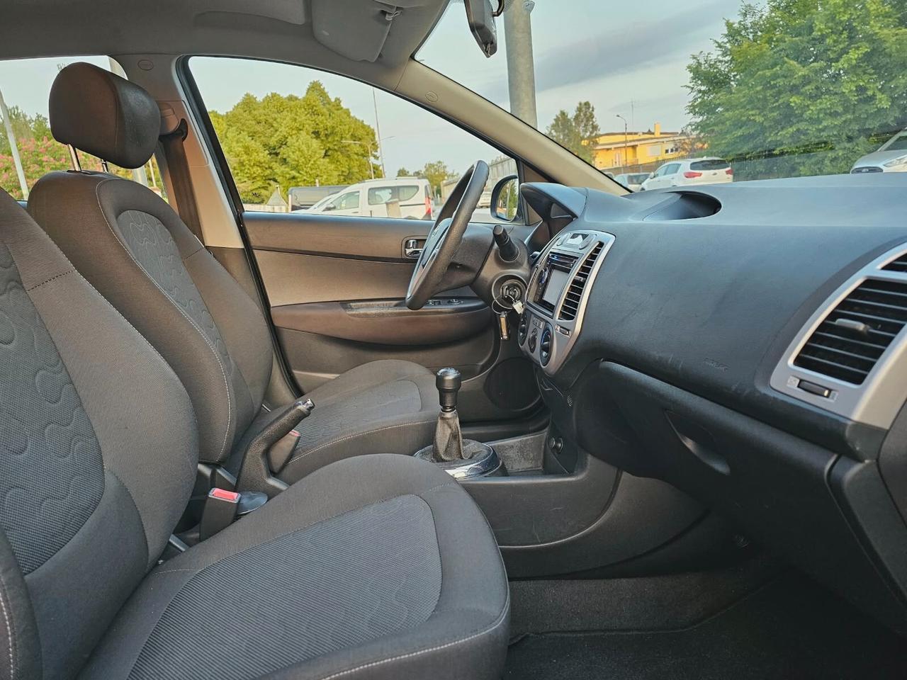 Hyundai i20 1.2 75cv Comfort*Clima*Cerchi*Navi*Neopatentati