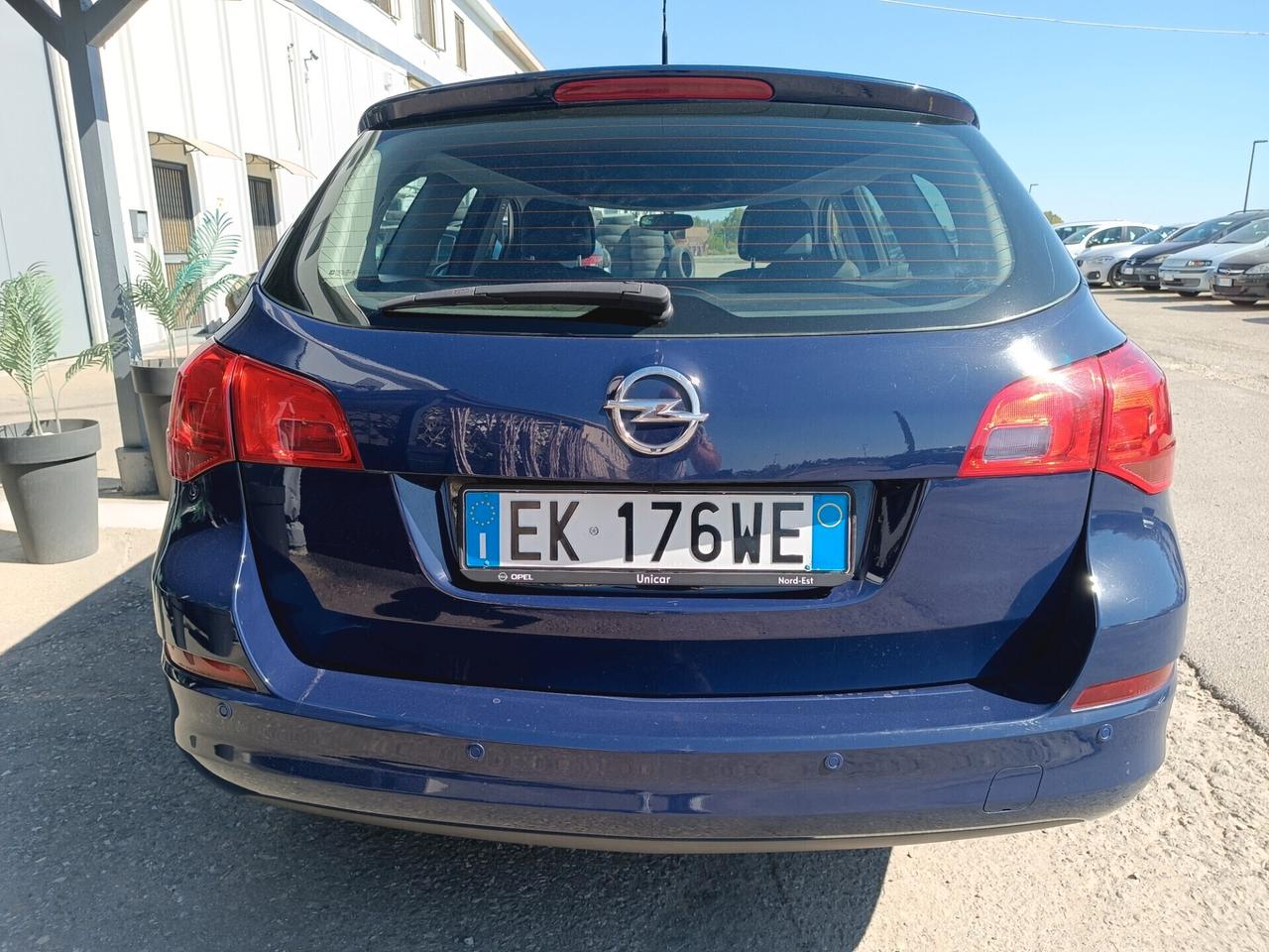 Astra 1.7 CDTI 110CV Sports Tourer Elective