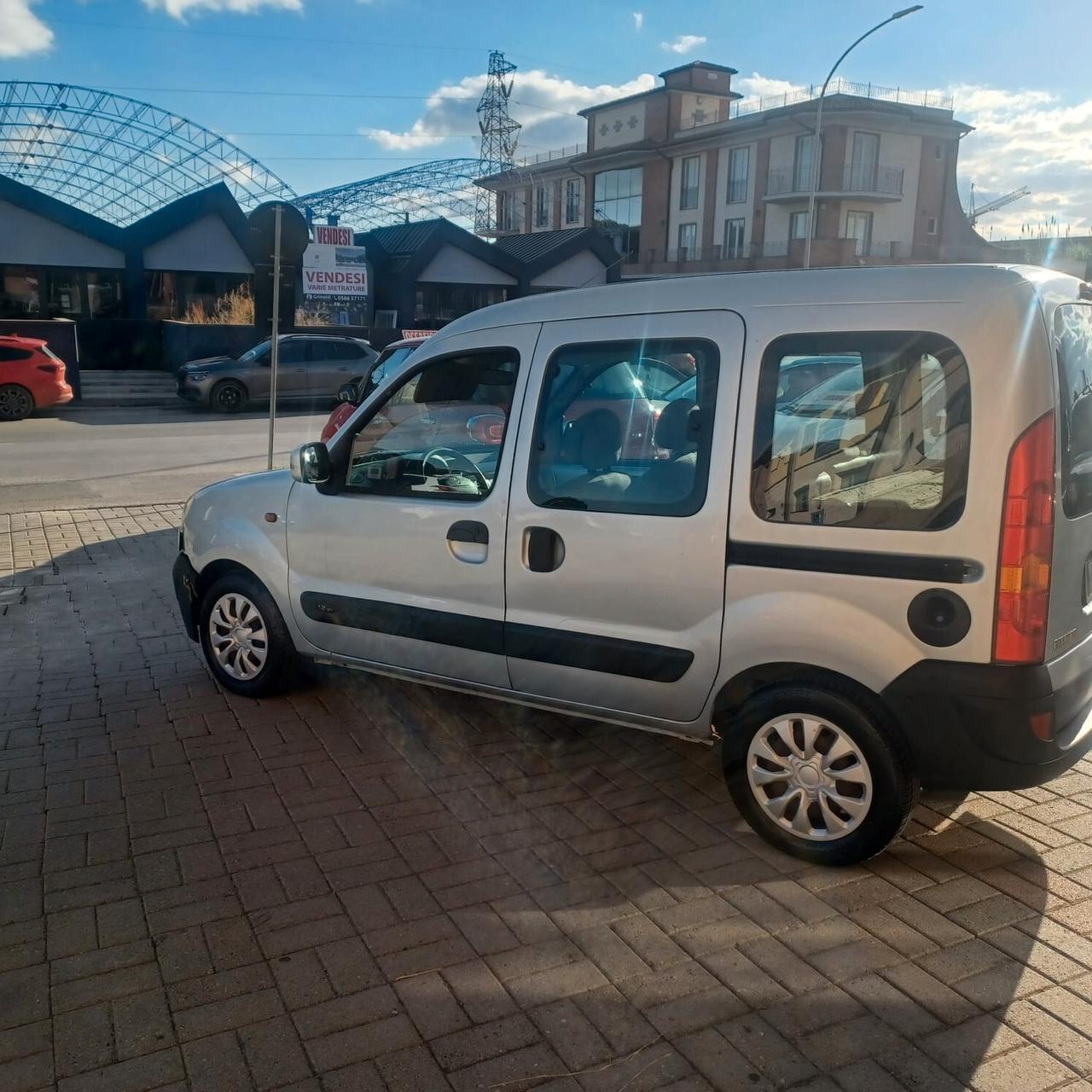 165.188KM NESSUN PROBLEMA KANGOO 1.2