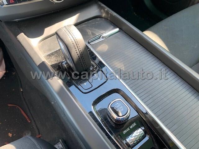 Volvo XC60 20 B5 Hybrid AWD Geartronic NETTO 9800