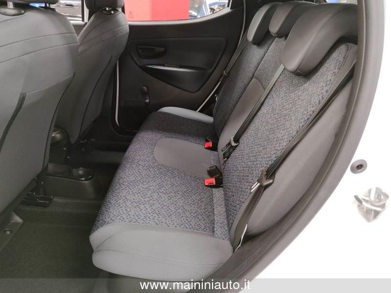 Lancia Ypsilon 1.0 Hybrid 70cv 5P Platino + Car Play "SUPER PROMO" m