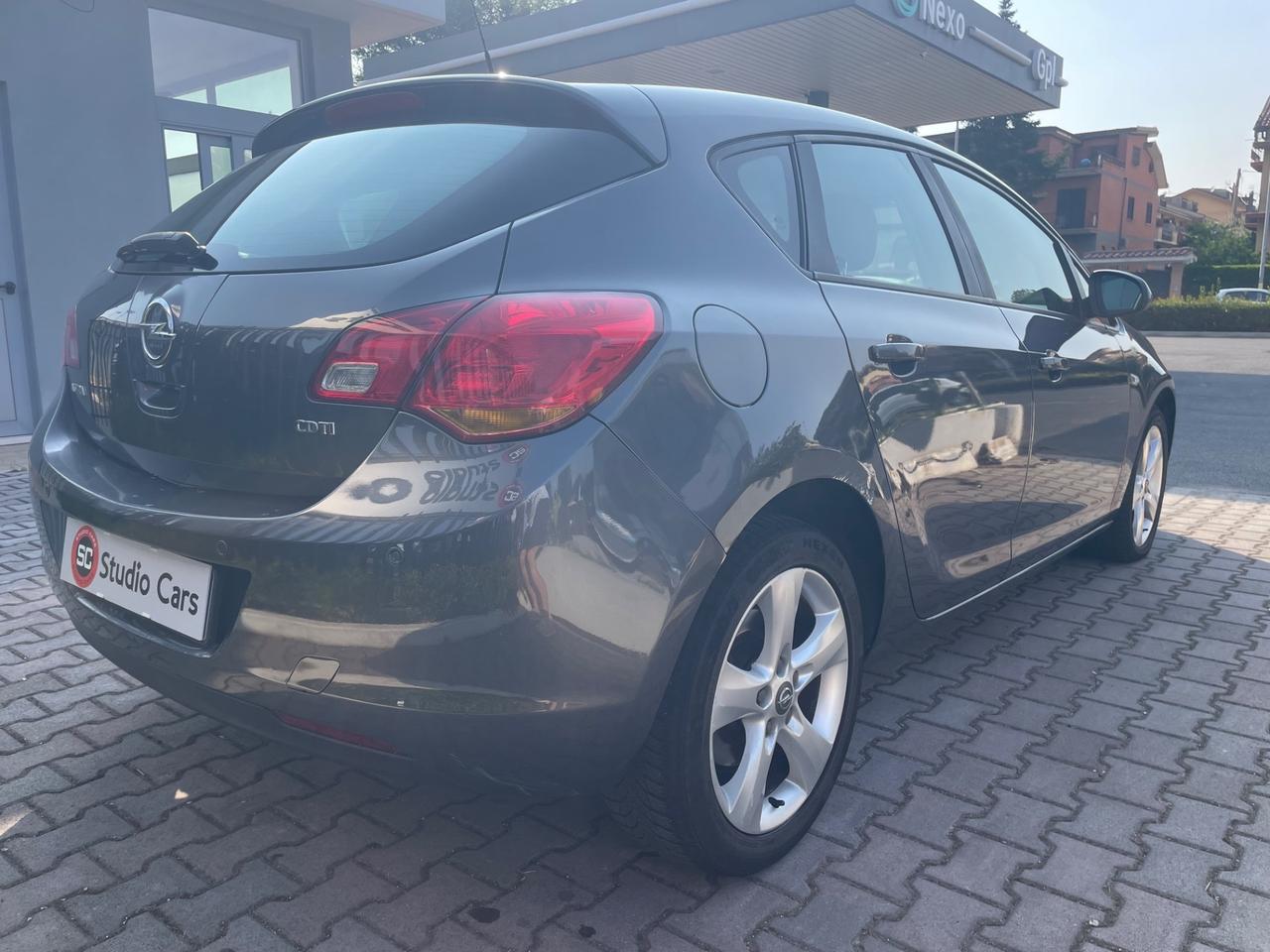 Opel Astra 1.7 CDTI 110CV 5 porte Cosmo