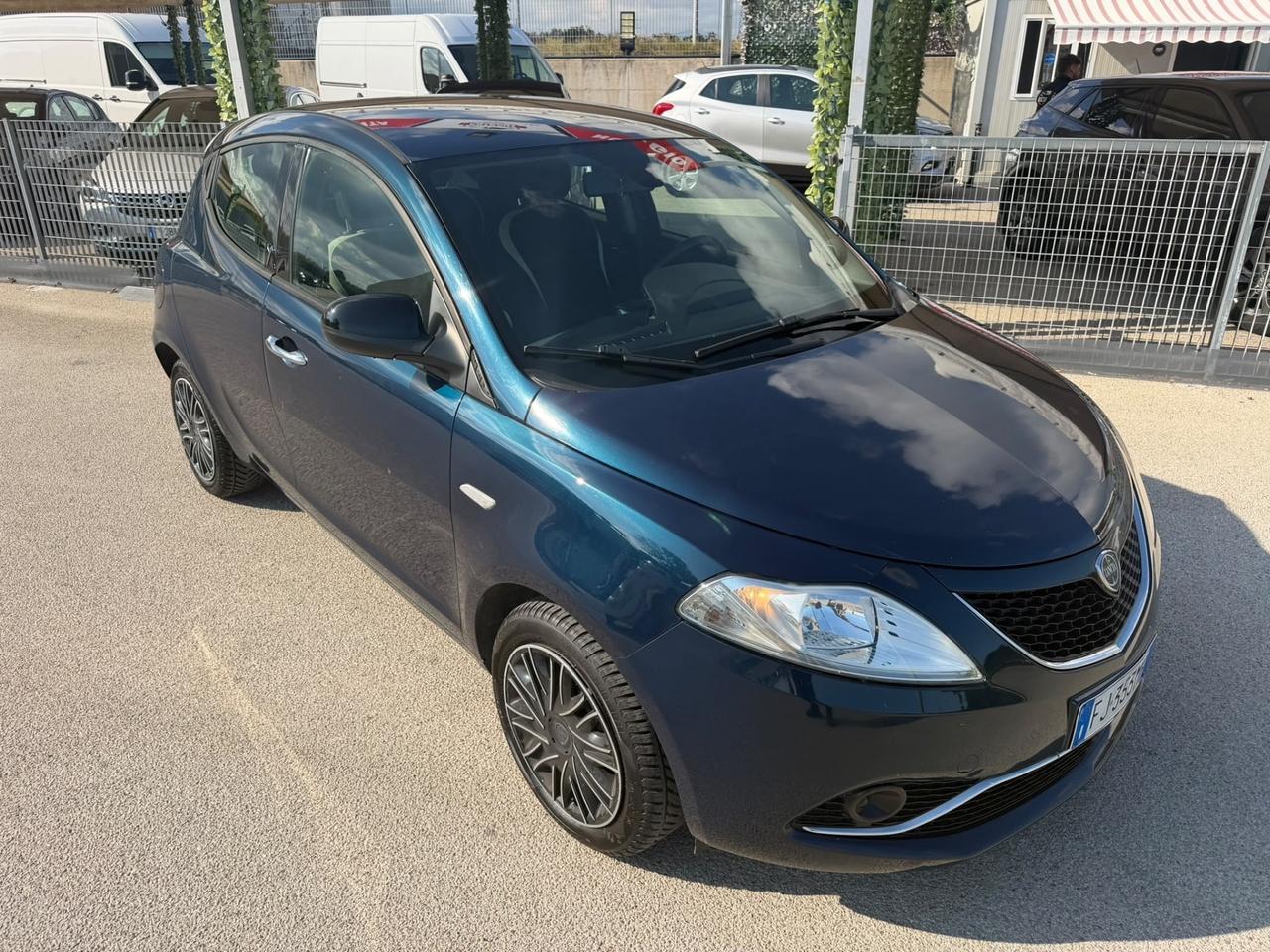 Lancia Ypsilon 1.3 MJT 95CV 2017 Perfetta garanzia