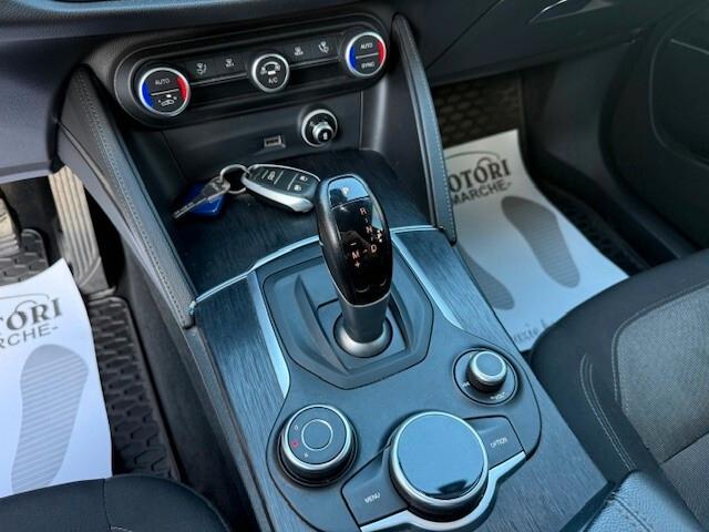 Alfa Romeo Stelvio 2.2 Turbodiesel 160 CV AT8 RWD Business