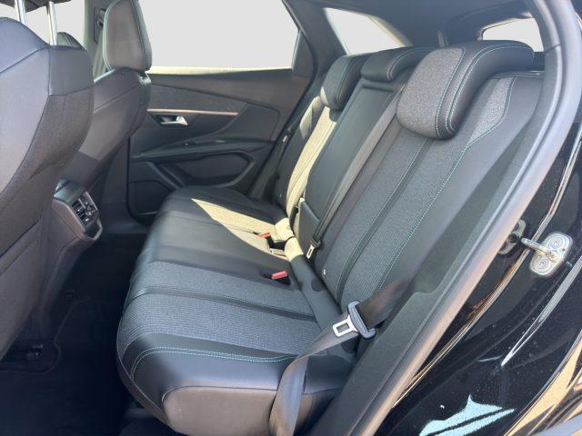 PEUGEOT 3008 3008 BlueHDi 130 EAT8 Allure Pack