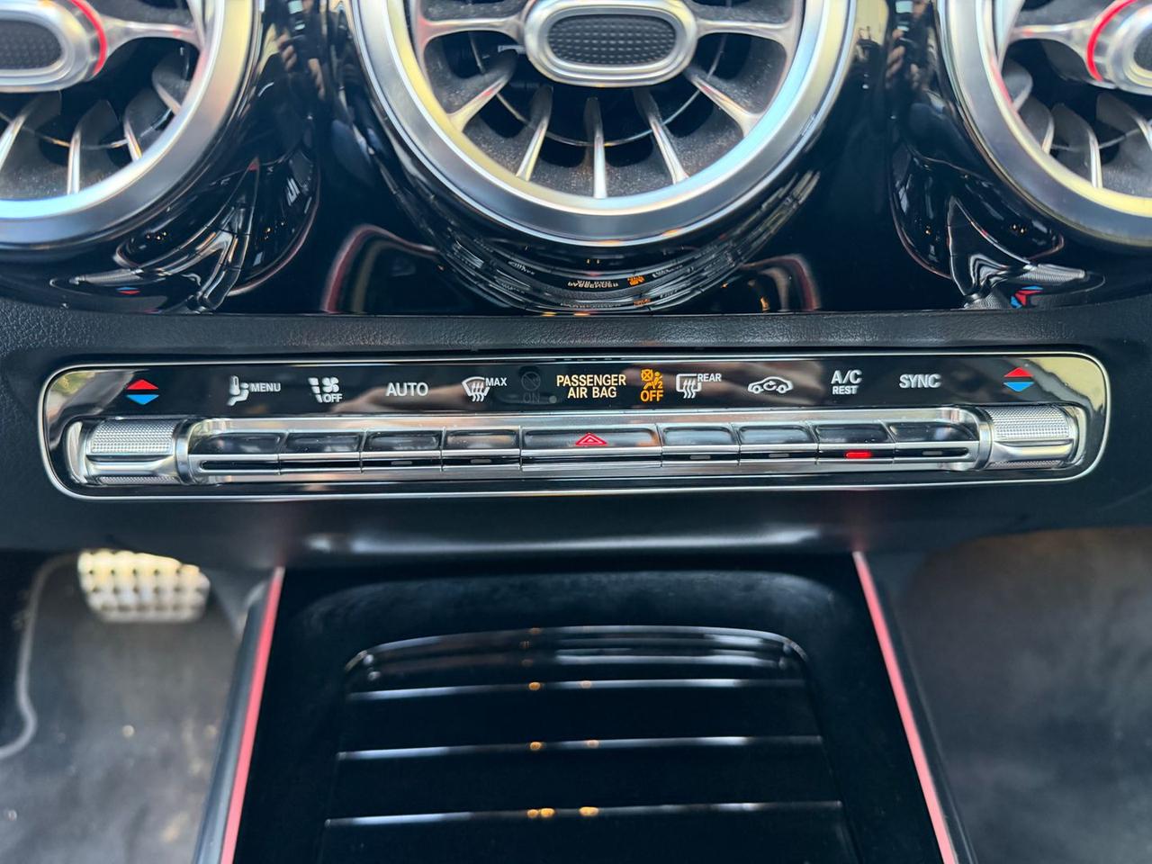 Mercedes-Benz GLA 200 Premium Plus *PROMO F #9518