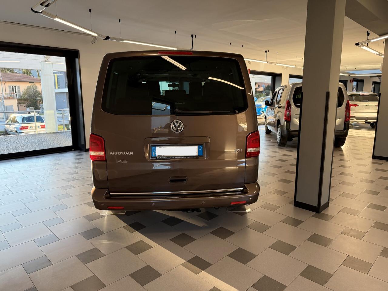 Volkswagen Multivan 2.0 BiTDI 180CV DSG Highline Pacchetto Notte