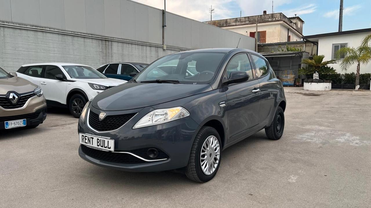 Lancia Ypsilon 0.9 TwinAir 85 CV 5 porte Metano Ecochic Mya