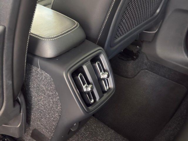 VOLVO XC40 D3 AWD Geartronic Inscription