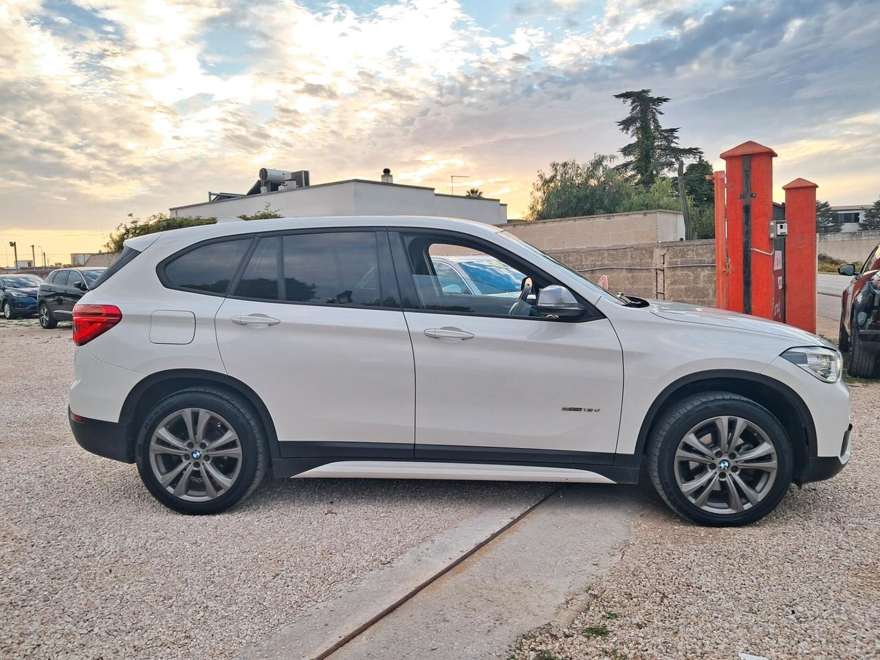 Bmw X1-18d- Sport *NAVY*LED*CRUISE