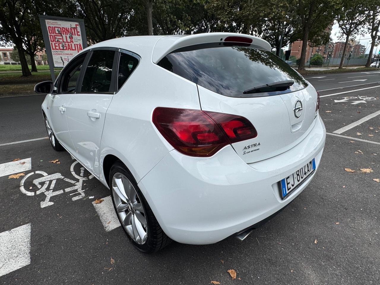 Opel Astra 1.4 Turbo 140CV 5 porte Cosmo
