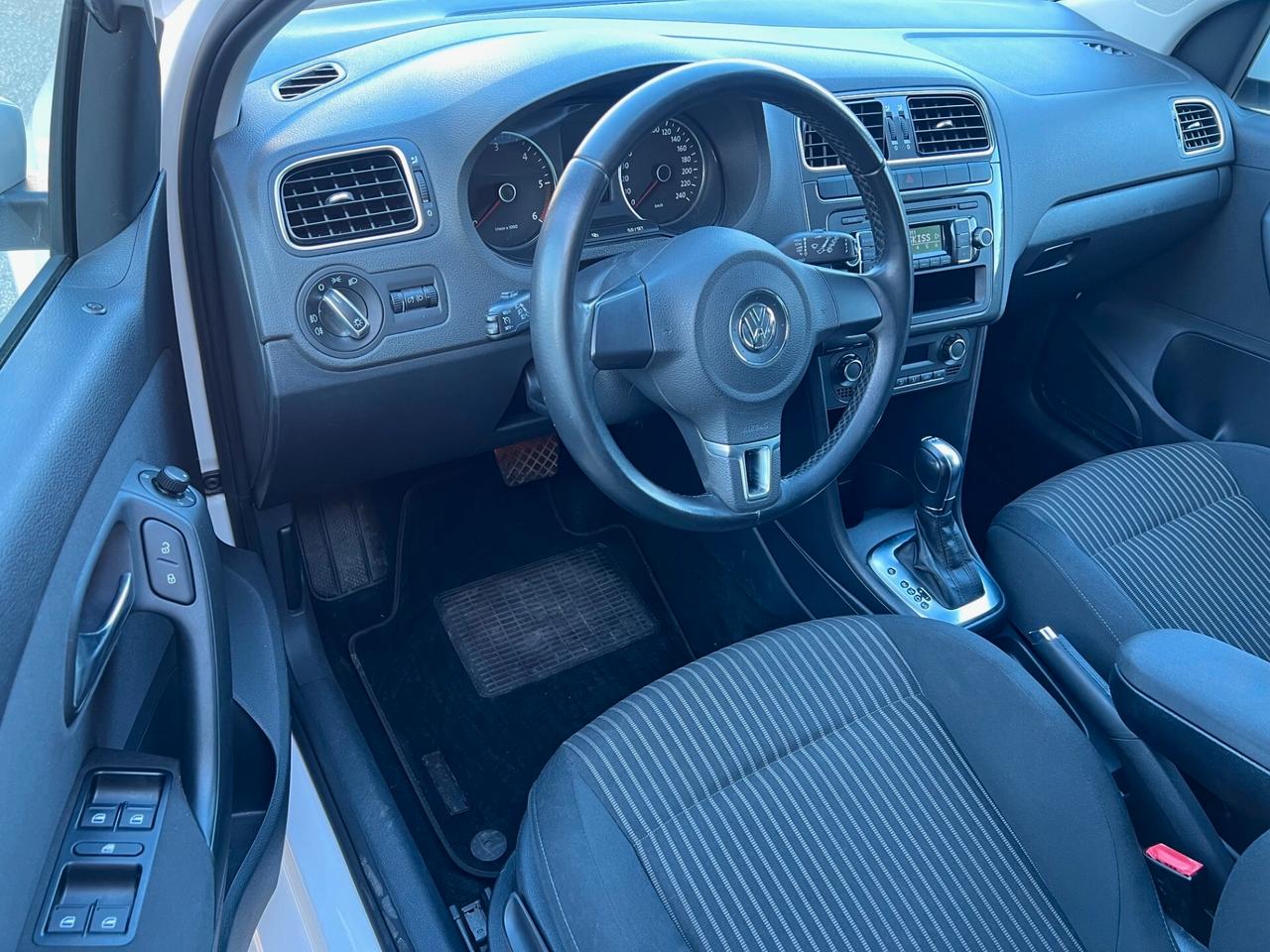 Volkswagen Polo 5pt 1.6 tdi Comfortline 90cv dsg PDC/CLIMA PERF.