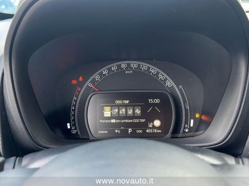Toyota Aygo X 1.0B (72 CV) Lounge S-CVT