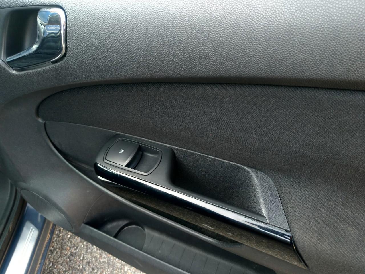 Opel Corsa 1.2 80CV 5 porte GPL-TECH Club