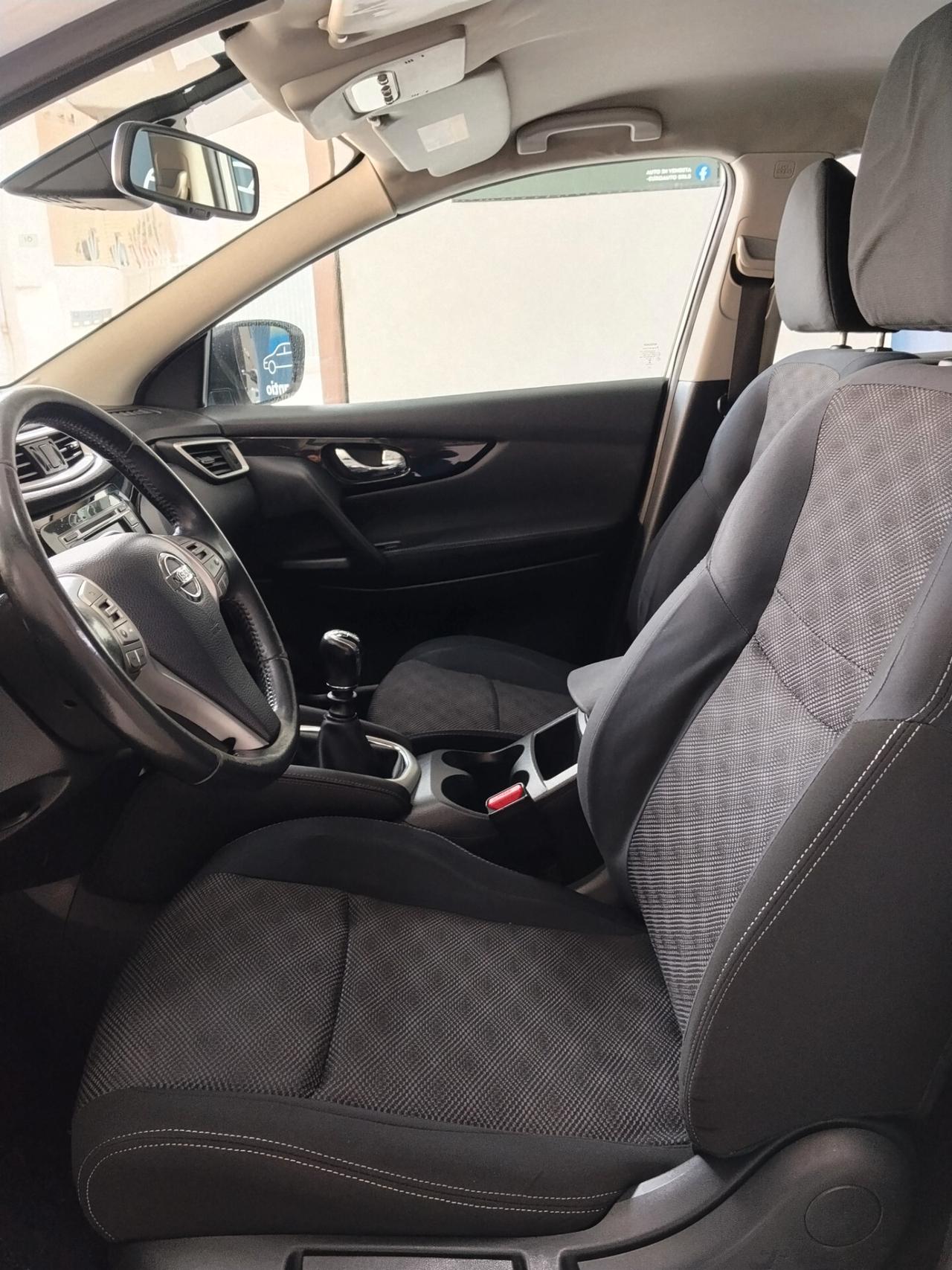 Nissan Qashqai 1.5 diesel 2014 CON GARANZIA